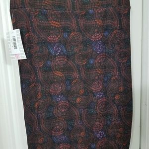 Lularoe cassie medium
